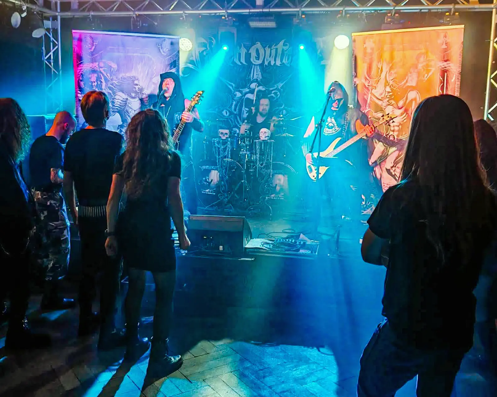 Fallen Outcast live #4